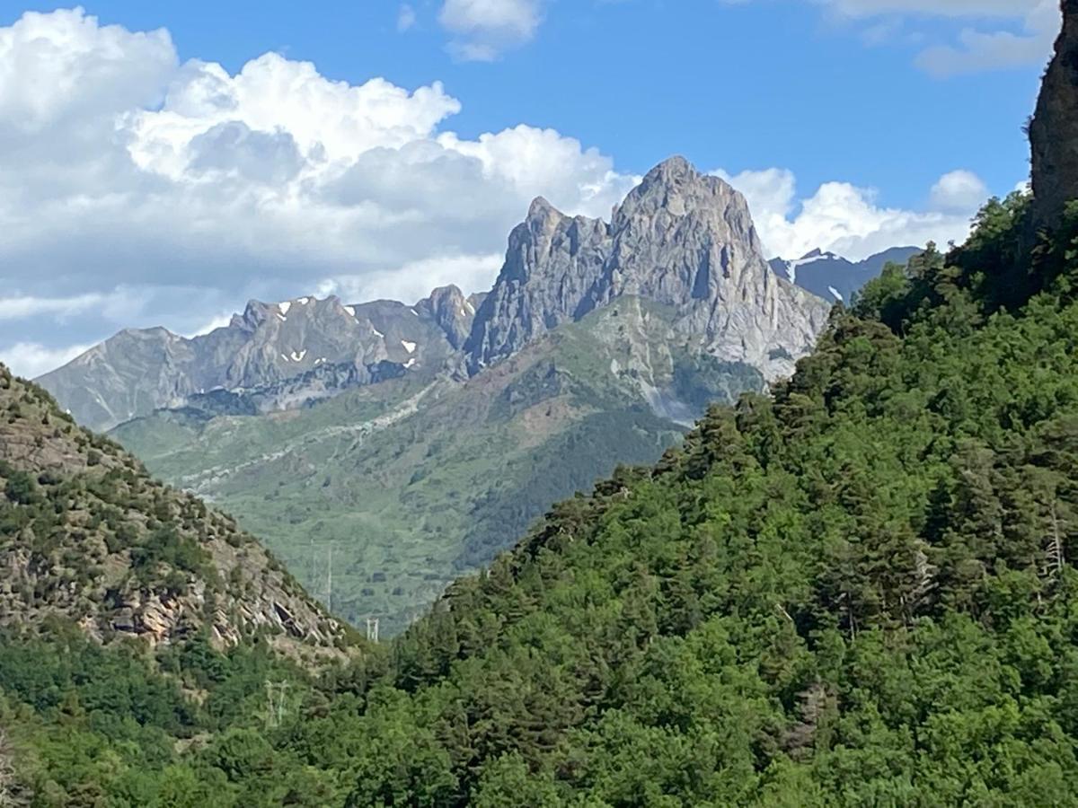 Mirador De Sallent - Piso Con Vistas Sallent de Gállego Dış mekan fotoğraf